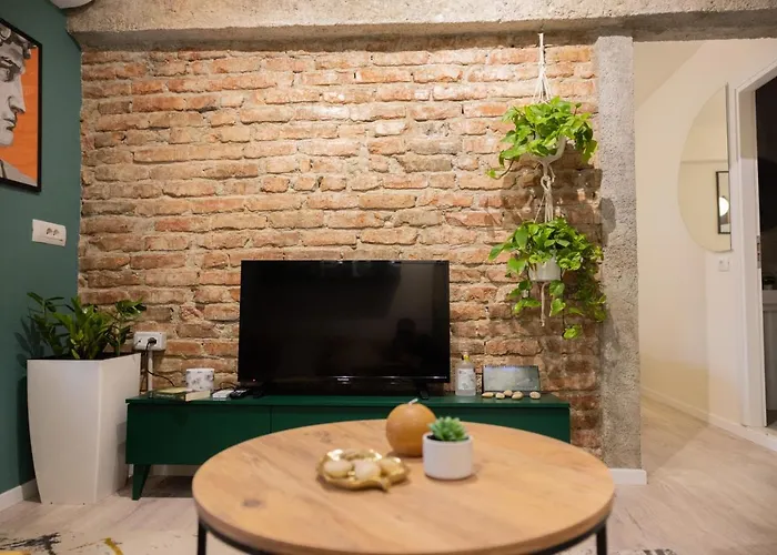 Three Doors Apartments, Kiwi 1+1